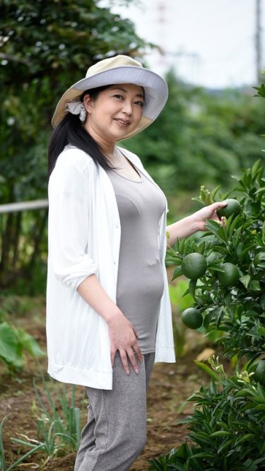 「密かに欲求不満を抱えながら悶々と暮らしている一見真面目な地方のおばさん 12人4時間3」：エロ動画・アダルトビデオ -＜プレステージ グ…（360MBMA-194）