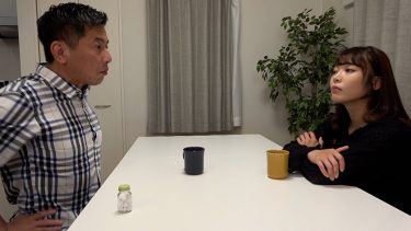 「忙しさから夫婦生活もめっきり減りセックスレスに悩んだ夫が取った解消法とは…！夫婦のちょっとエロいお話。」：エロ動画・アダルトビデオ -＜…（741P123-G01）